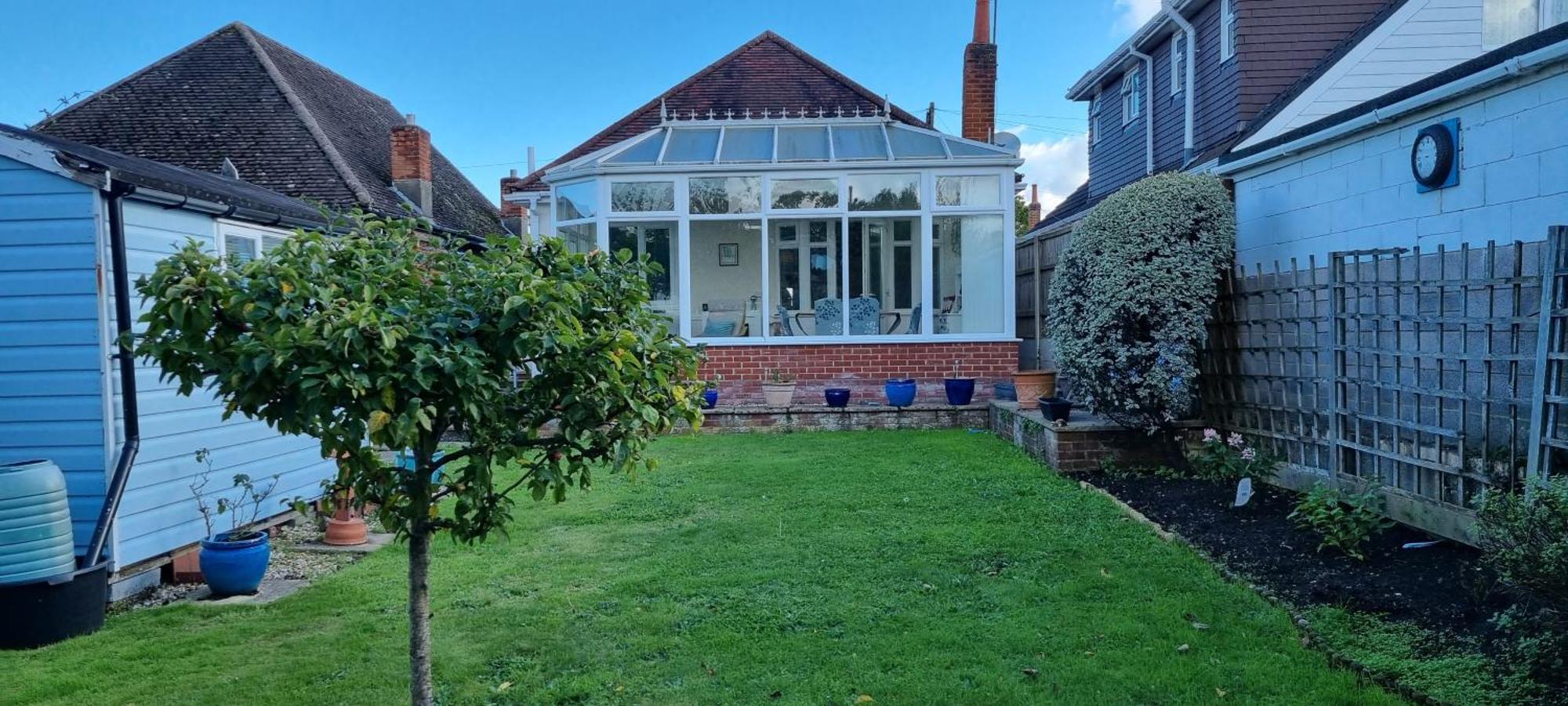 Cosy Bournemouth Bungalow Ferndown Eksteriør bilde