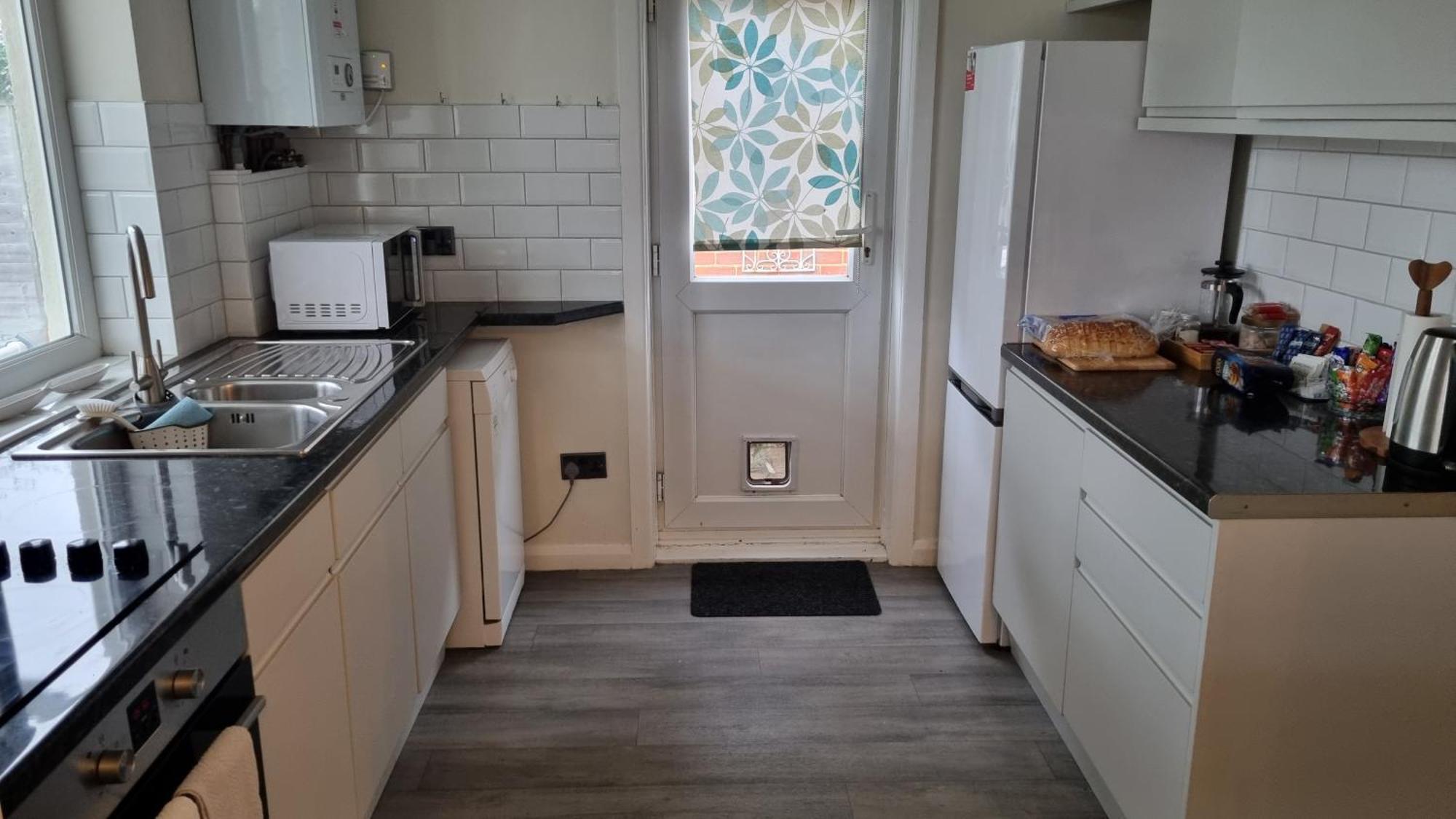 Cosy Bournemouth Bungalow Ferndown Eksteriør bilde